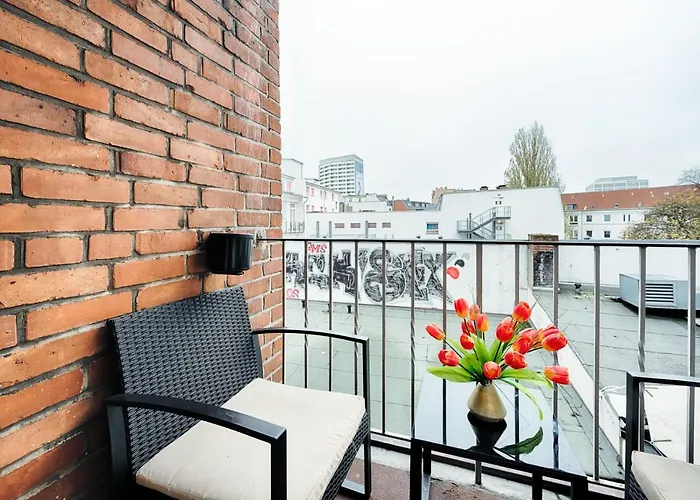 Hotel West 3*