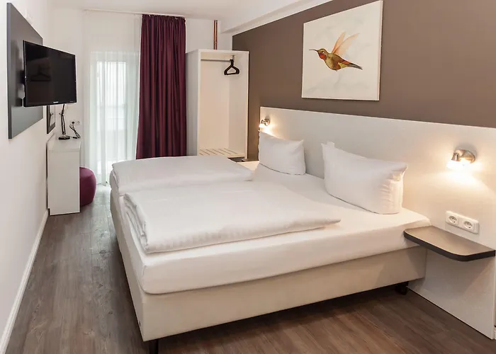 West Hotel